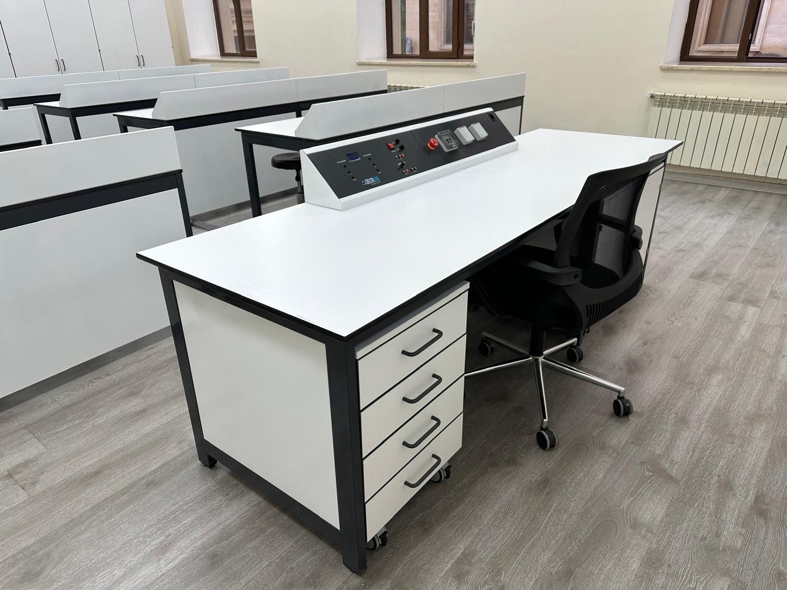 EĞİTİM LABORATUVARLARI